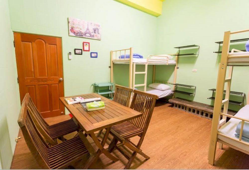 Daban Six Guest House Nanwan Exteriér fotografie