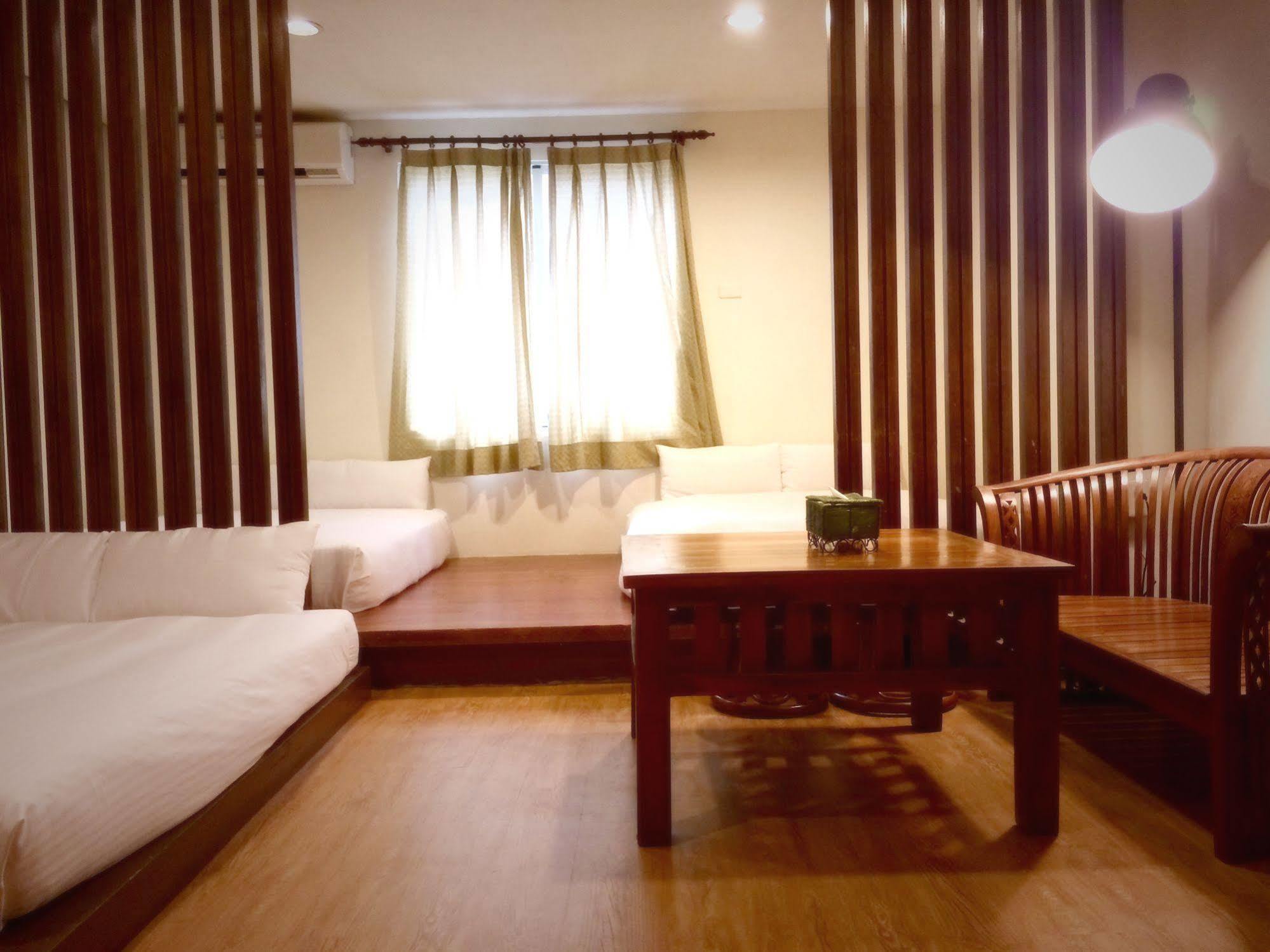 Daban Six Guest House Nanwan Exteriér fotografie