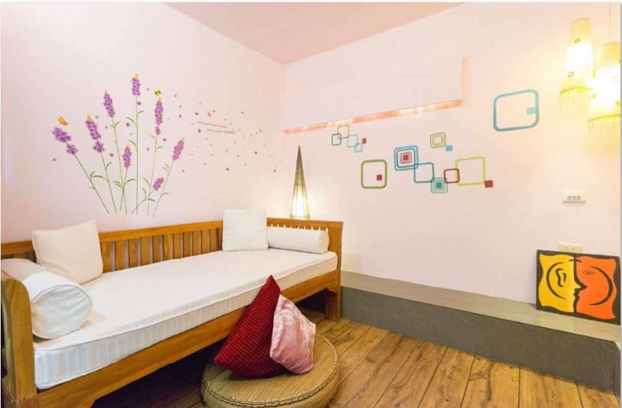 Daban Six Guest House Nanwan Exteriér fotografie
