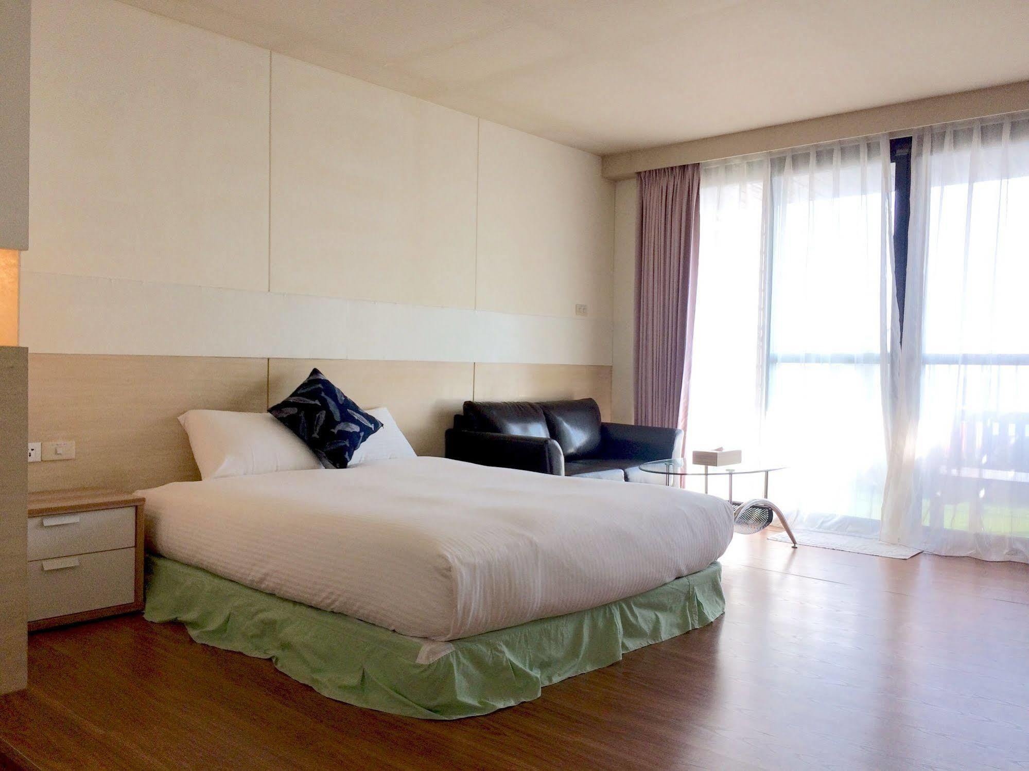 Daban Six Guest House Nanwan Exteriér fotografie